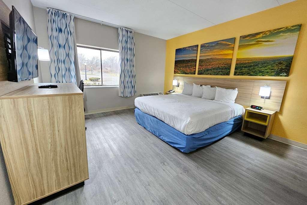 Days Inn by Wyndham Berlin Meriden Rom bilde